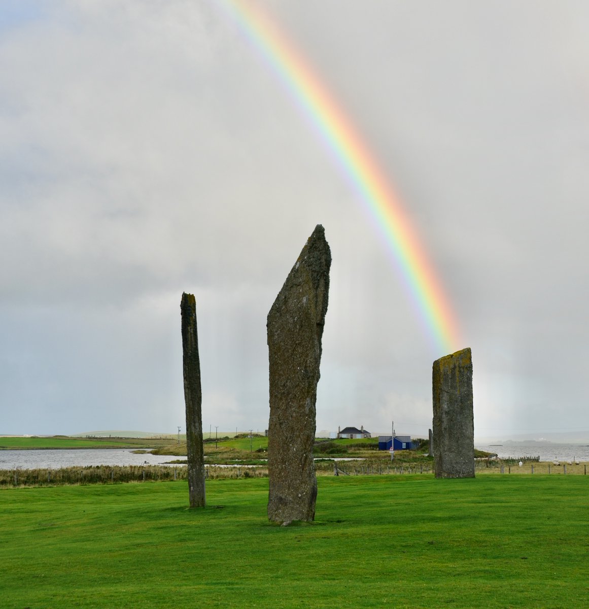 For International  #WorldHeritageDay, a thread about the threat of climate change to these incredible places. Starting off at the Heart of Neolithic  #Orkney World Heritage site in  #Scotland at one of the world's oldest stone circles,  #StonesOfStenness.