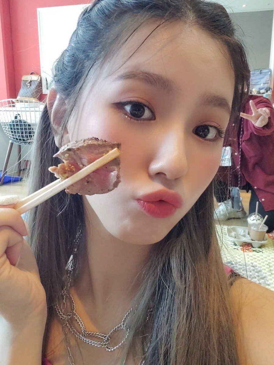 cheerupforgidle's tweet photo. 미여니😇🤍 https://t.co/RExY1tUIJY