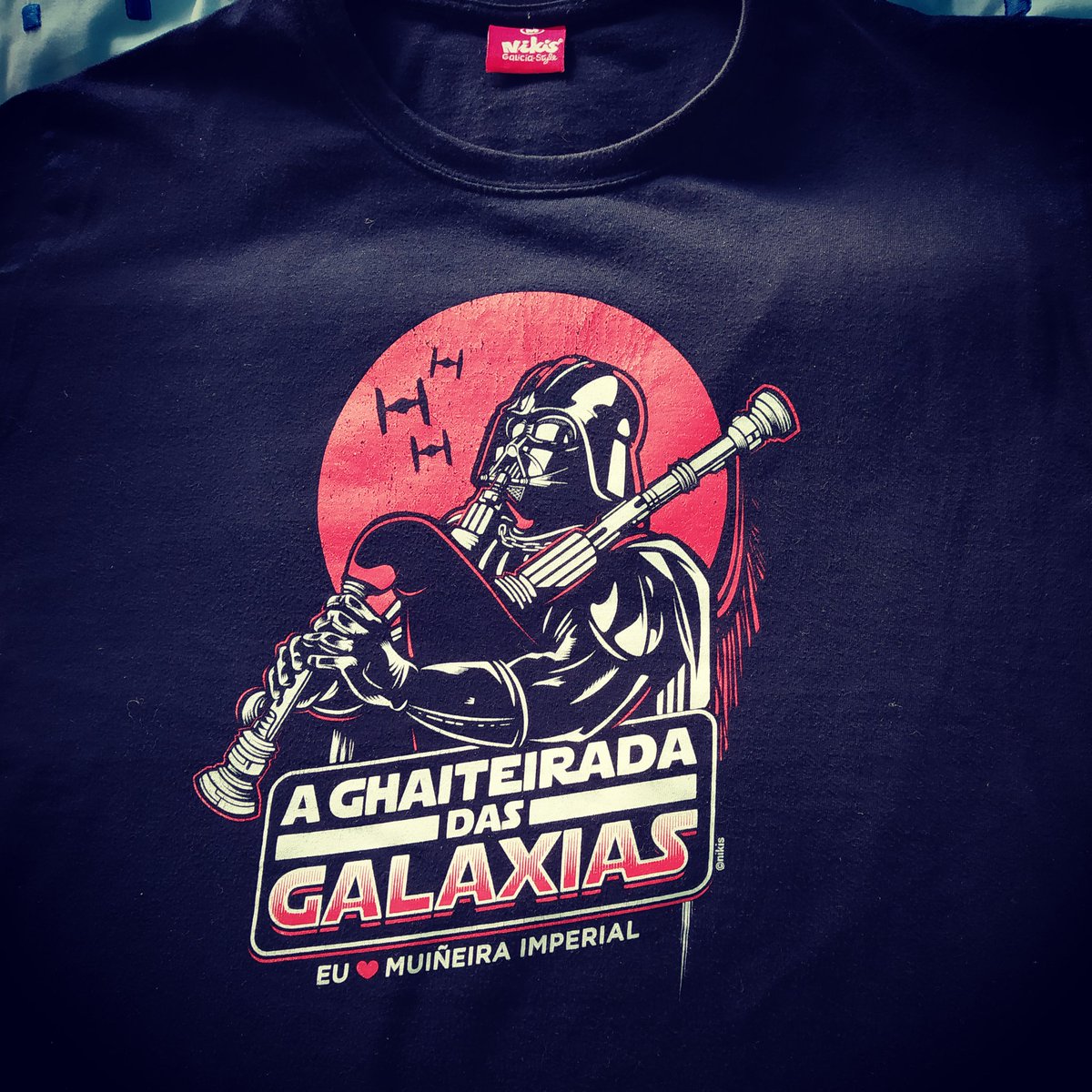Miki86E's tweet photo. Sigo coa expo @nikisgalicia #DarthVader #starwars  #frikistyle #vidafriki #aburrimento #acabezanonpara #unacamisetaxdia #galicianstyle #galiciastyle #galizastyle https://t.co/uYsqE0H6y2