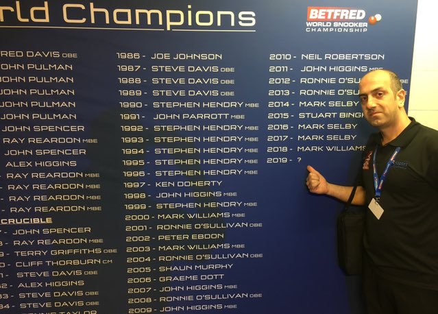 umuttoresnooker's tweet photo. First day of 2019 Betfred World Snooker Championship when i was working at the Cuezone.. Geçen sene şampiyonanın ilk günü, cuezone görevim sırasında...
#snooker #championship #world #betfred #crucible #cuezone #cue4all #wpbsa #wst https://t.co/VsdNHCvzjk
