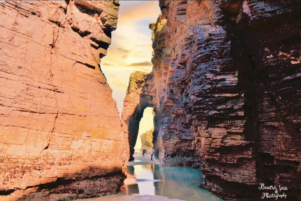 Petiscosgalegos's tweet photo. #DíaInternacionalDeLosMonumentosYSitios Uno de nuestros monumentos naturales más bellos. La #PlayaDeLasCatedrales en #Ribadeo #Lugo es una verdadera obra de arte que nos regala la naturaleza. 
Recuerda #ViajaMañana 
#QuédateEnEspaña y #VisitaGalicia #Galicia #Spain #visitSpain https://t.co/U162XJekxU