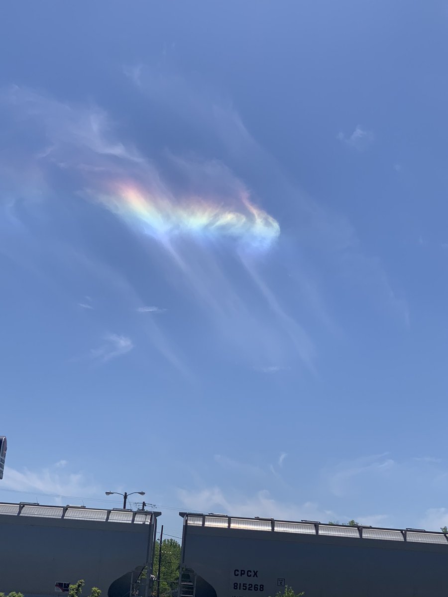 cwalker_collab's tweet photo. @spann Rainbow cloud over Attalla, AL🌈 https://t.co/MdsvsWfdxD