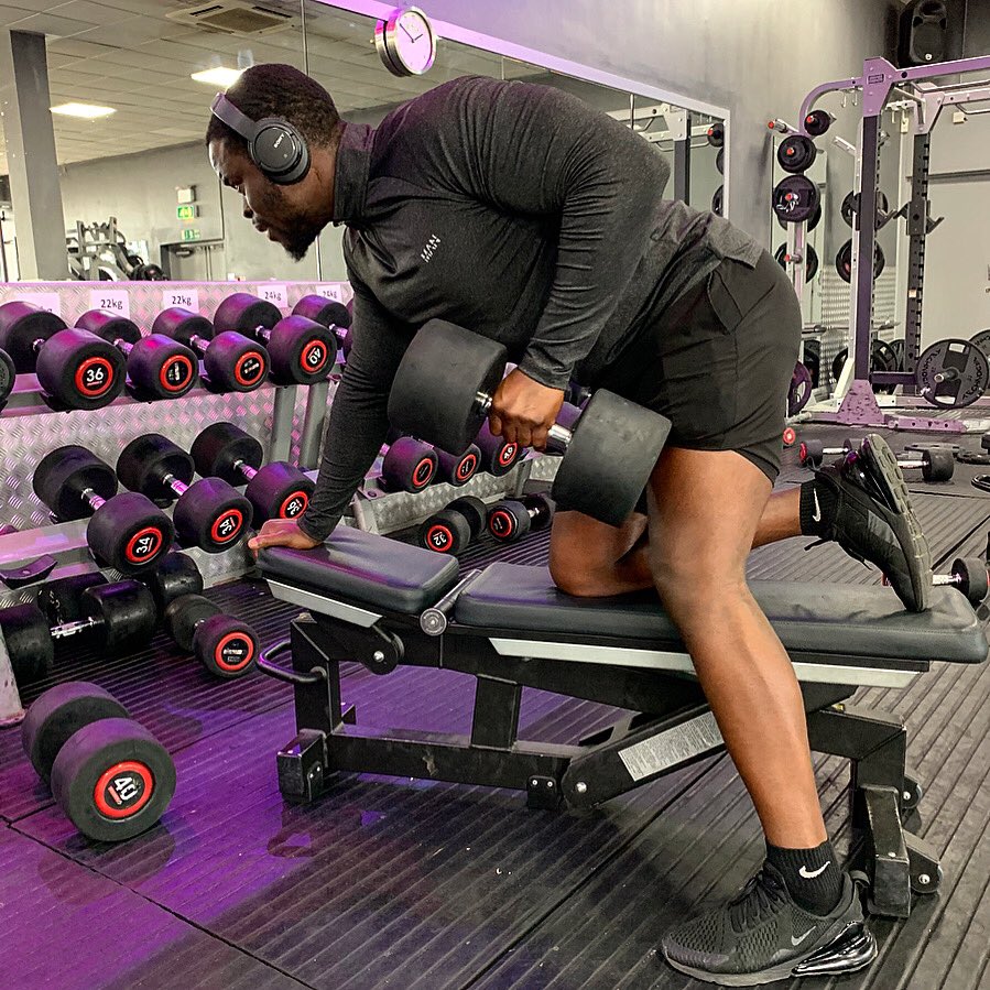 Dear gym, I miss you.. I miss you like Back Day without Bicep Curls. I’ve been doing a lot of Cardio recently.. but Cardio isn’t the same because I can’t Run to you. Soon linkup, I swear on the Dumbbells 😢🦾🖤

#QuarantineDiaries #Lockdown