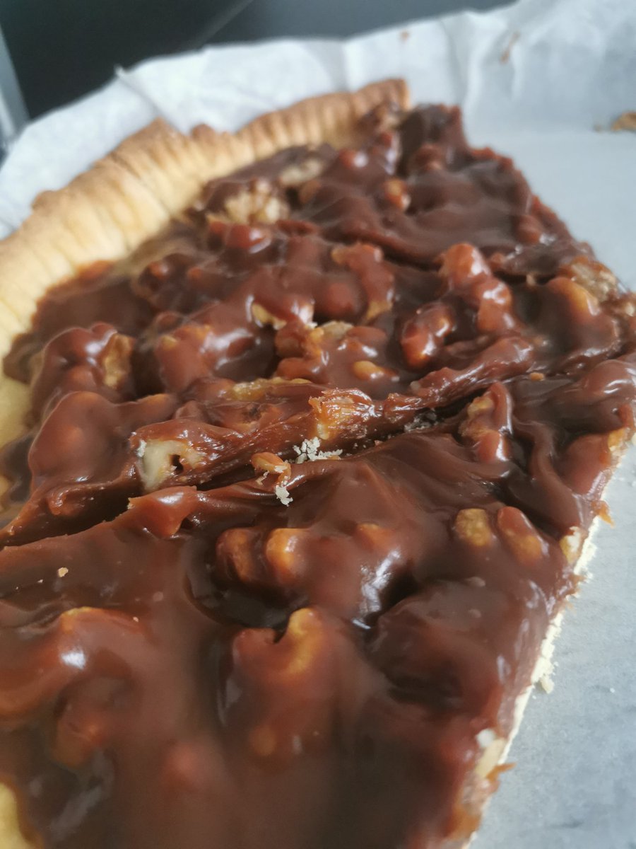 54 : Tarte au caramel et aux noix, pâte sablée maison