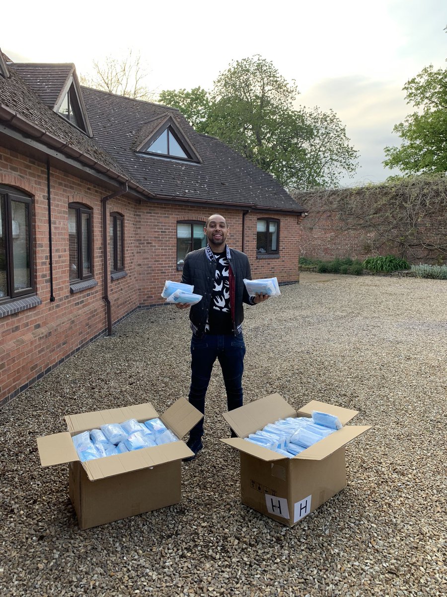 More stock delivered today. Ready to be donated. Please email info@donatetonhs.com if you’re in need of PPE. Gloves coming soon. 
Donate at donatetonhs.com!