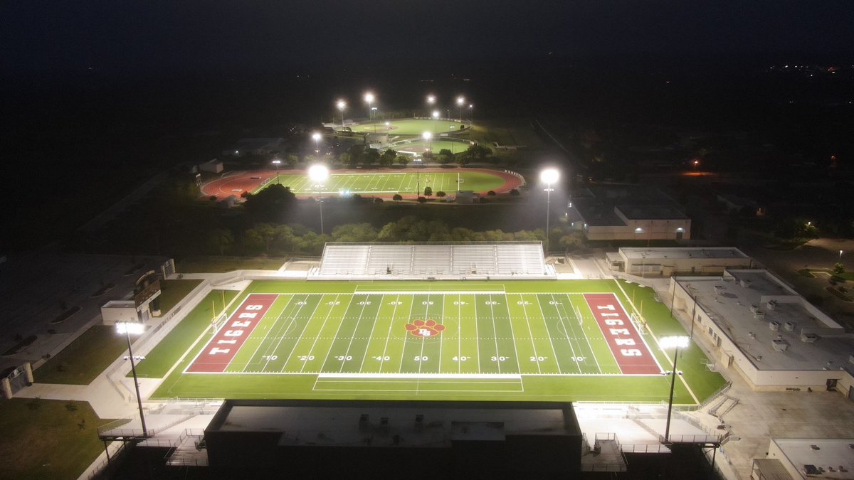 DS Tiger Track tweet media