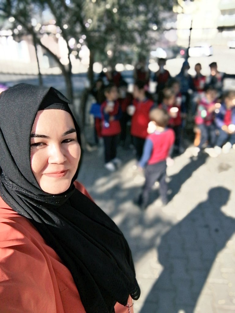 Öğrencilerle dolup taşan
#okulumuözledim
<a href="/ziyaselcuk/">Ziya Selçuk</a>
<a href="/MersinMEM/">Mersin İl Millî Eğitim Müdürlüğü</a>
<a href="/mut_mem/">Mut İlçe MEM</a>
<a href="/sehitahmetersoy/">Mut Şehit Ahmet Ersoy İlkokulu</a>