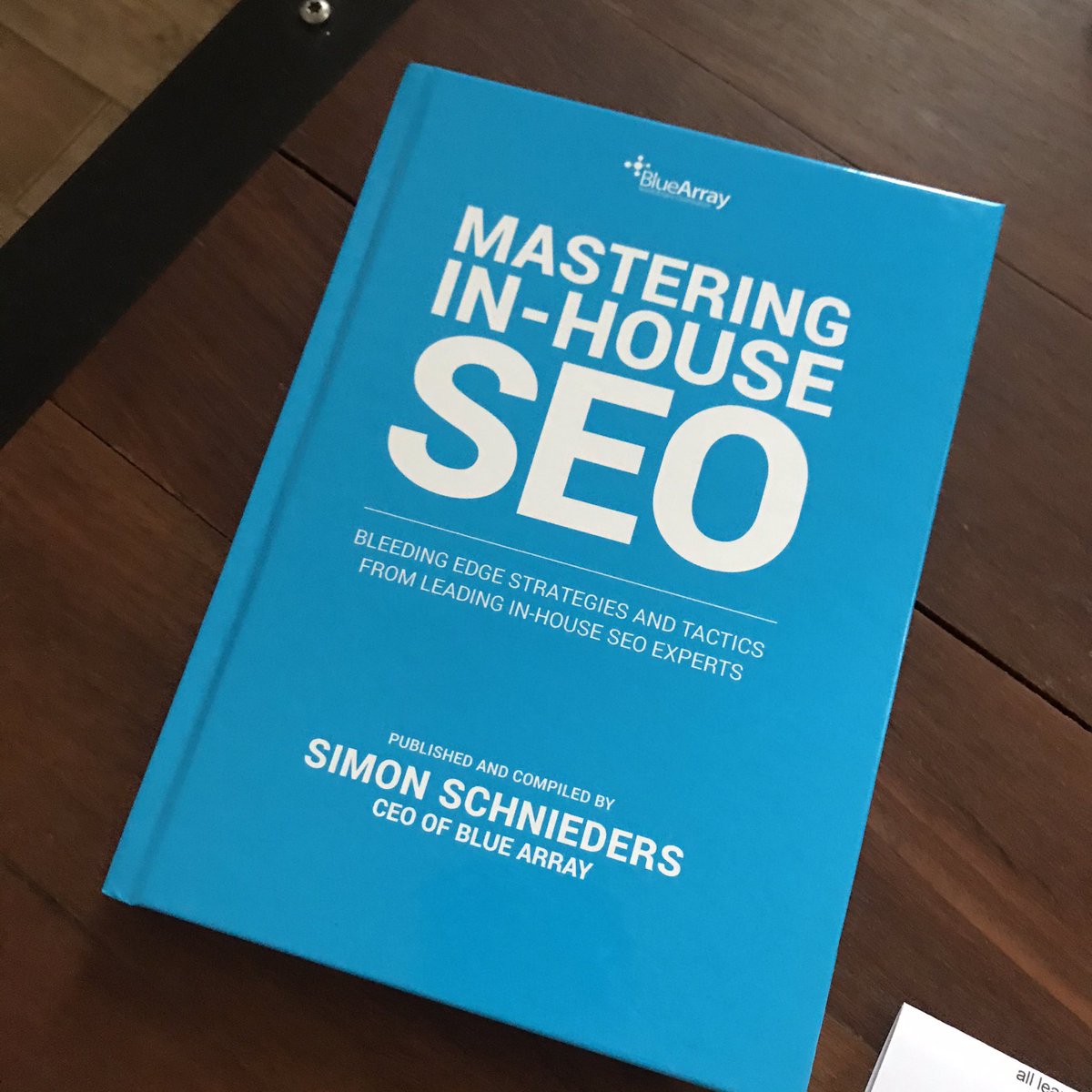 Emma_Labrador's tweet photo. Thank you so much @bluearrayseo for sending me this copy of #masteringseo, this is going to be my next read 🤓 perfect timing https://t.co/9zVJARfPKw