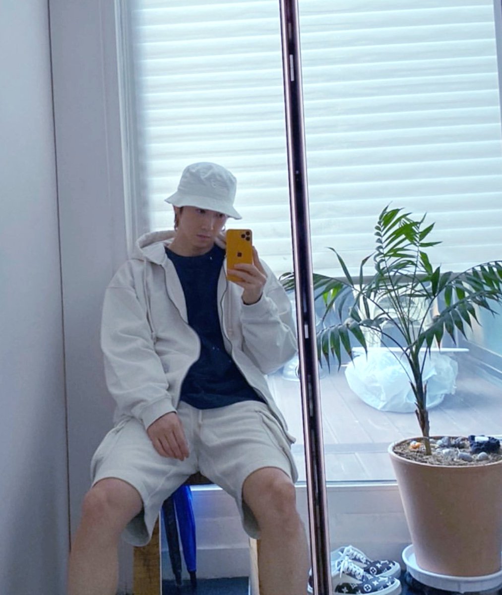 im____ill's tweet photo. 얘네들은 무슨룩쓰 https://t.co/boslcFIT5r