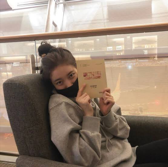 thisbaesuzy's tweet photo. https://t.co/vKZYiPNLew