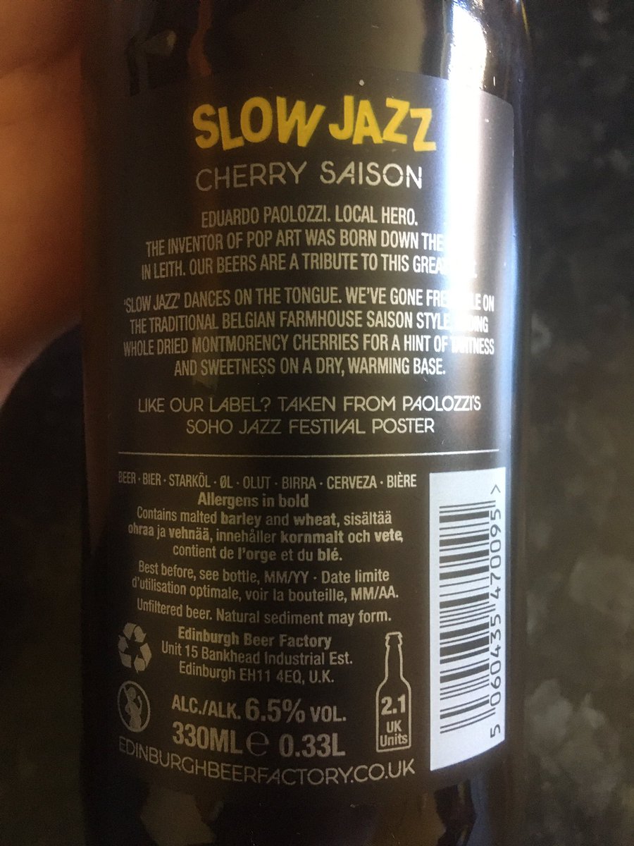 s77tux's tweet photo. Macaroni Cheese prepped for dinner, so rewarding myself with 1st #BeerForToday @edbeerfactory #SlowJazz cherry saison (6.5% ABV, 330ml) Golden, clear appearance; fruity + floral aroma; crisp mouthfeel with floral taste followed by tart, cherry aftertaste. #Slàinte #NowDrinking https://t.co/TToqZ6OEuk