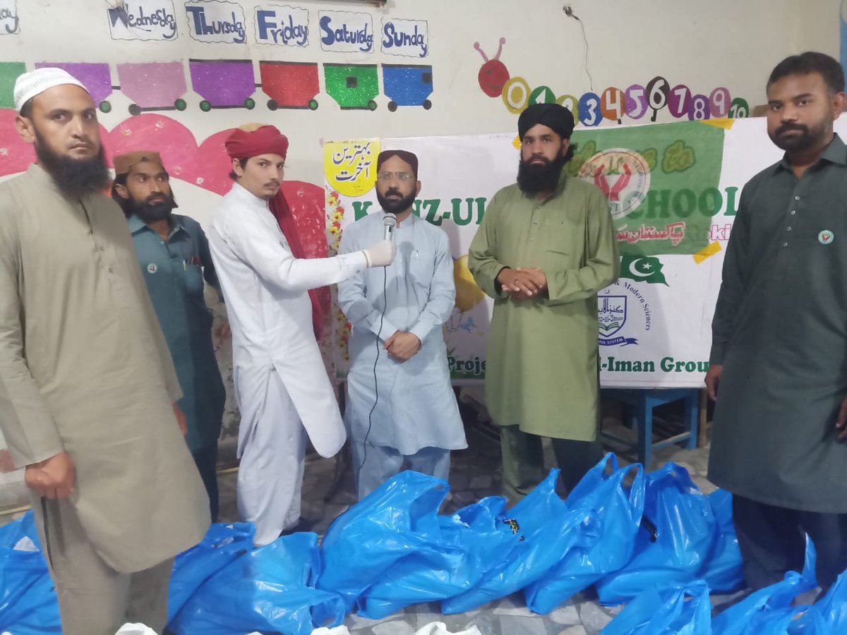 This ancient mosque in Libya is still made of clay,  SHARE by Sayyidullah, who is inhabited by worshipers
#اہلسنت_خدمت_فاونڈیشن