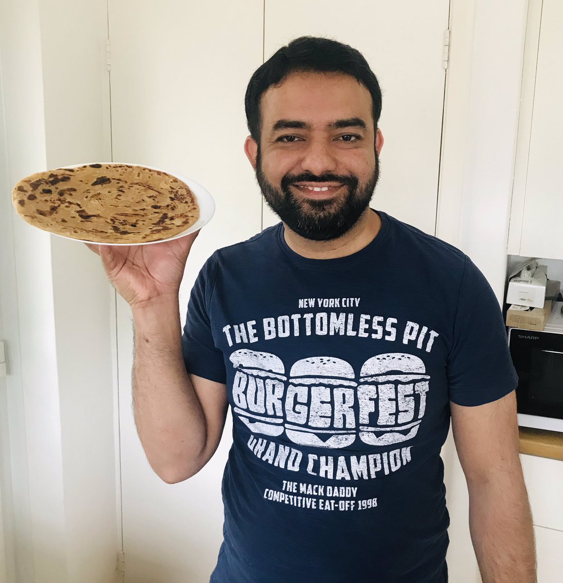 toKashifRaza's tweet photo. #Parathay in self isolation during #COVID19 #DesiNashta #Breakfast https://t.co/Qn21gpMEb7
