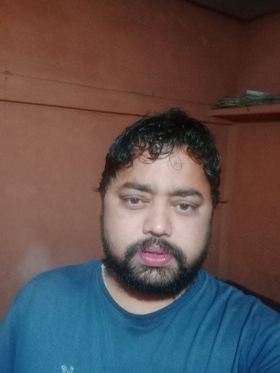Firaqnepali's tweet photo. Bala challenge ko mera Bear Challenge. भालू बनकर दिखाओ #bearchallenge @ayushmannk @BeingSalmanKhan @vivekagnihotri @imVkohli @ZeeNewsEnglish @Jorebungley @akshaykumar https://t.co/F5TpXKiCAv