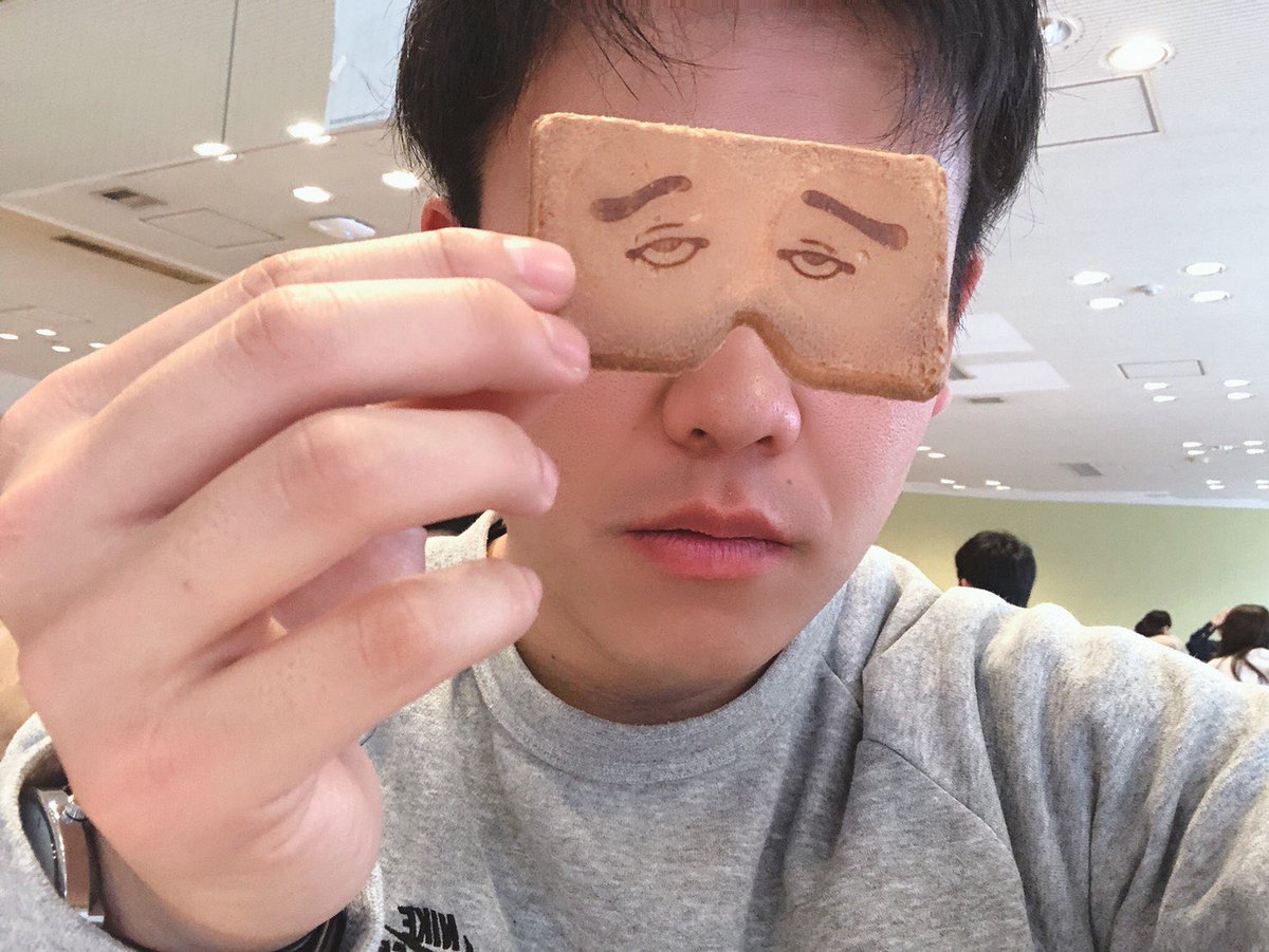 Luceat2012's tweet photo. 【選手紹介】
#8  鈴木研志郎
ポジション : MF
中盤でのゲームメイクと豊富な運動量で抜群の安定感のあるボランチ
Luceatには途中入部であったが、優れた判断と技術ですぐさま戦力へと上り詰めた👊
スポ健の元オリターで、チャーミングな笑顔から優��い性格が溢れんばかりに滲み出ているのがわかる😊 https://t.co/yU8AXEgg6F