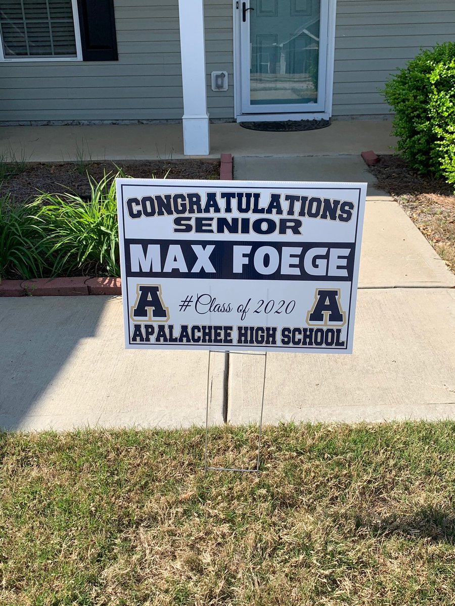 EmmaMatthey's tweet photo. really feeling for my brother and all the seniors that I had the honor of student teaching this semester... things are weird right now but I hope that one day we can all look back on this and find some positives #READ3400 #GGCSOE https://t.co/0ft4PGJRbi
