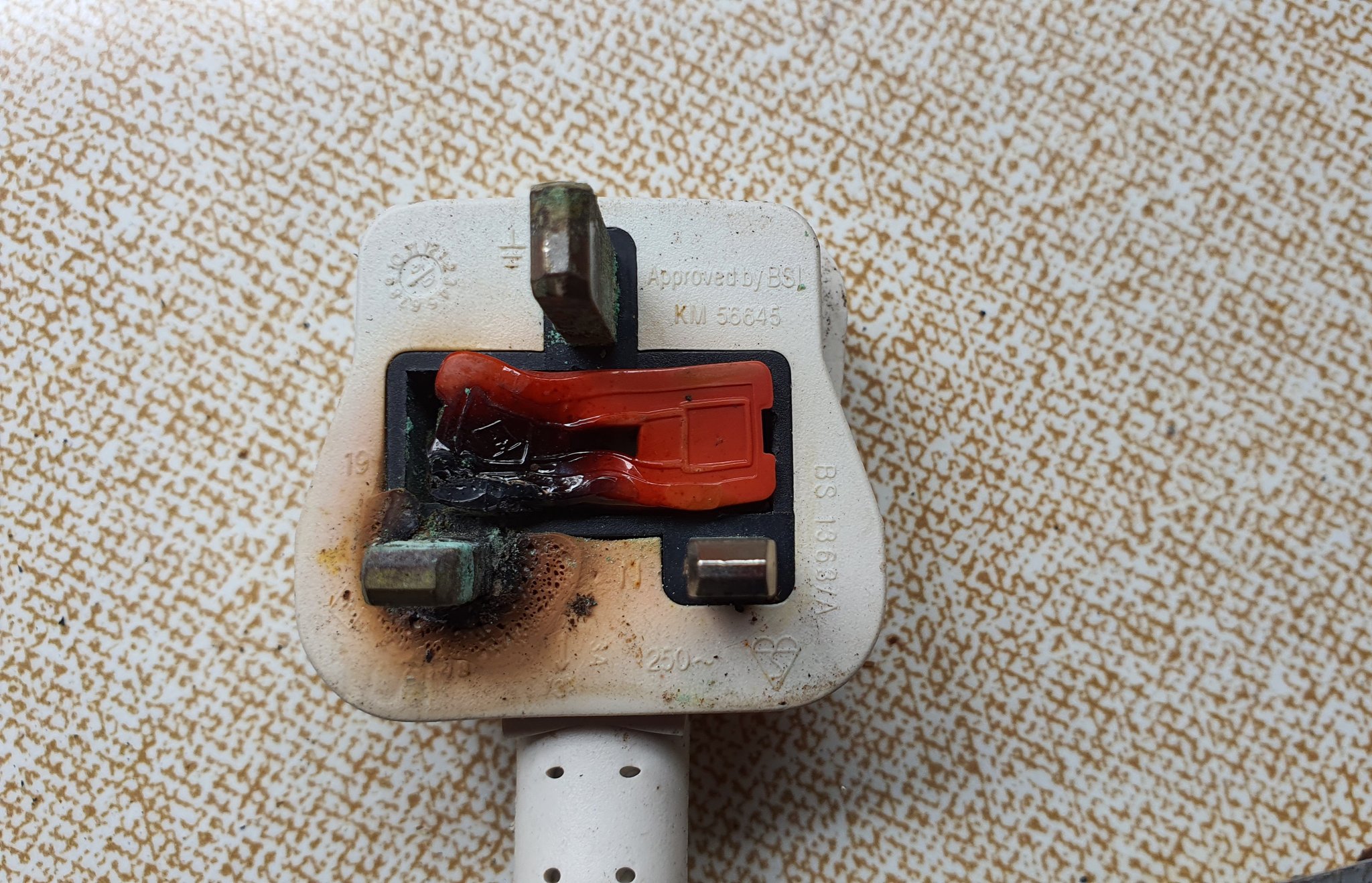 Orbiter Electronics on Twitter "Tumble drier plug with a bad socket