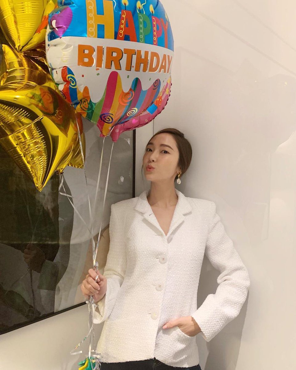 timeto_jsy's tweet photo. 190419 인스타그램 
#제���카 #Jessica #JessicaJung https://t.co/jHRJRhvbp8