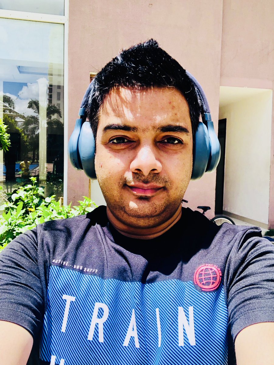 prabhat_blr's tweet photo. Challenge accepted @BijlJoyce
Here is my #selfcareselfie ! Best companion my headphones and 5KM running πββοΈ every morning to keep my energy intact and holding me up for longer haul.
#wellnesswednesday #pontoonsolutions
I challenge @Attaboy_BLR to take this further ON ππ» https://t.co/WrLMZr2dVy