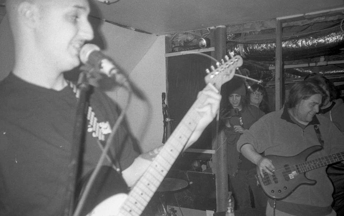 WhoKnowsRecords's tweet photo. enjoy these nice photos that @acp_5 took in the ‘before times’ when we could have shows... https://t.co/fHpIGT2SOz