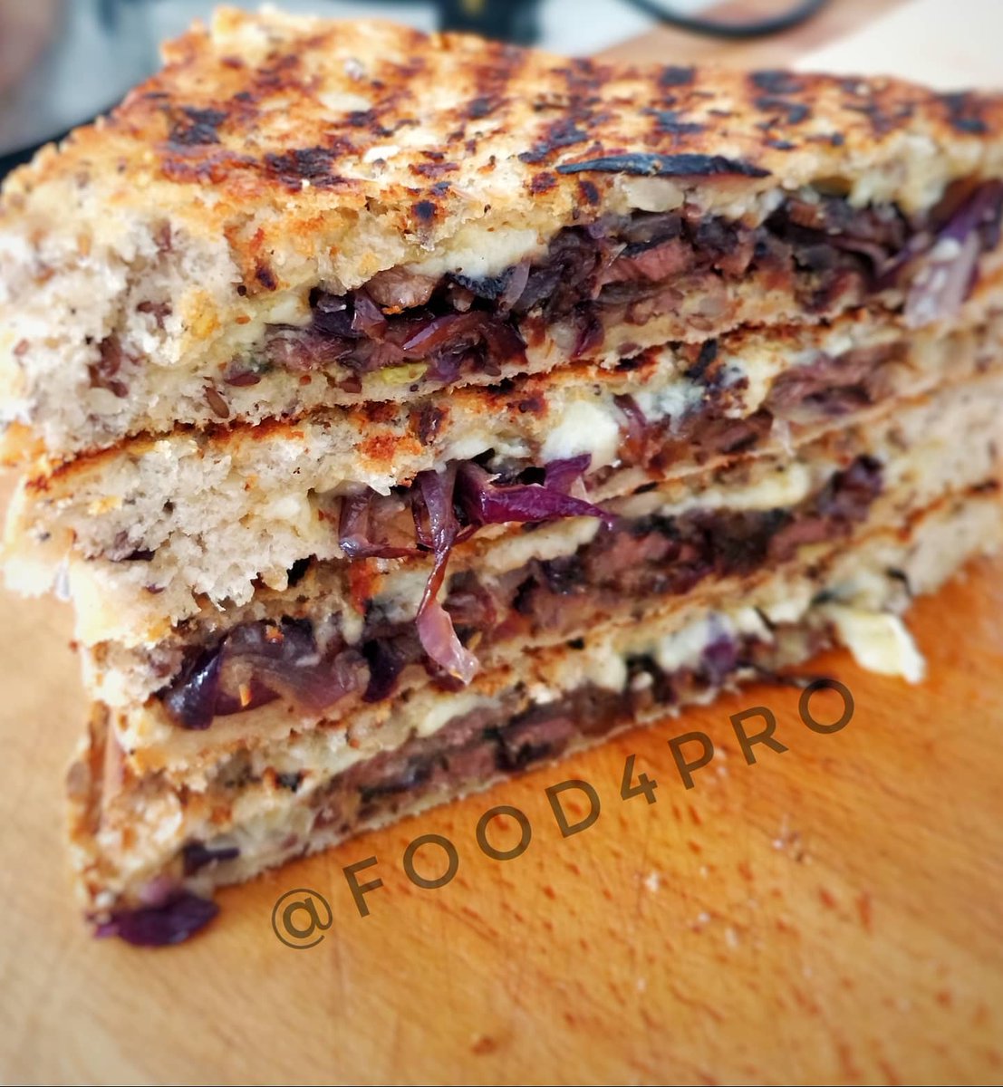Food4Pro's tweet photo. Making the meals go further. Here is option from ribs leftovers (can use same for roast beef or chicken leftovers)
BEEF RIB, CARAMELIZED ONION, WALNUT MUSTARD and CHEDDAR CHEESE. .#beef #tosti #grilled #cheese #sandwich #food4pro #Keepcooking #comfort https://t.co/xAijV6laSl