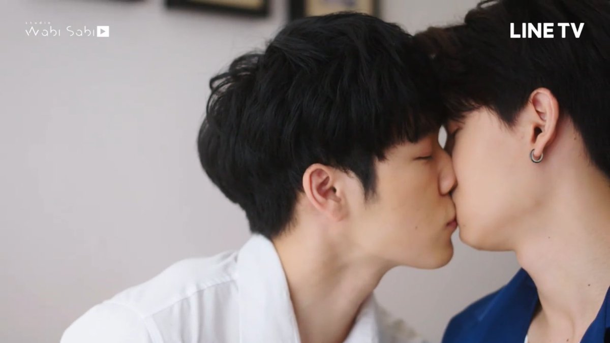 bbbbbbbbz1's tweet photo. กรี้ดดดดดดด ไม่ทันตั้งตัวเลยแม่จ๋าา!!!!!! #ENOFLOVEep6 #กลรักรุ่นพี่ https://t.co/T9GNLTIaPw