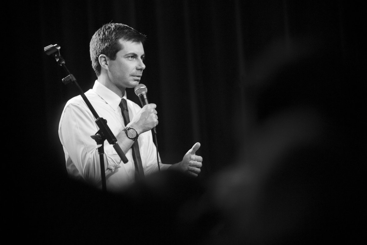I have a special place in my heart for black and white pictures. Here's a thread.  #TeamPete