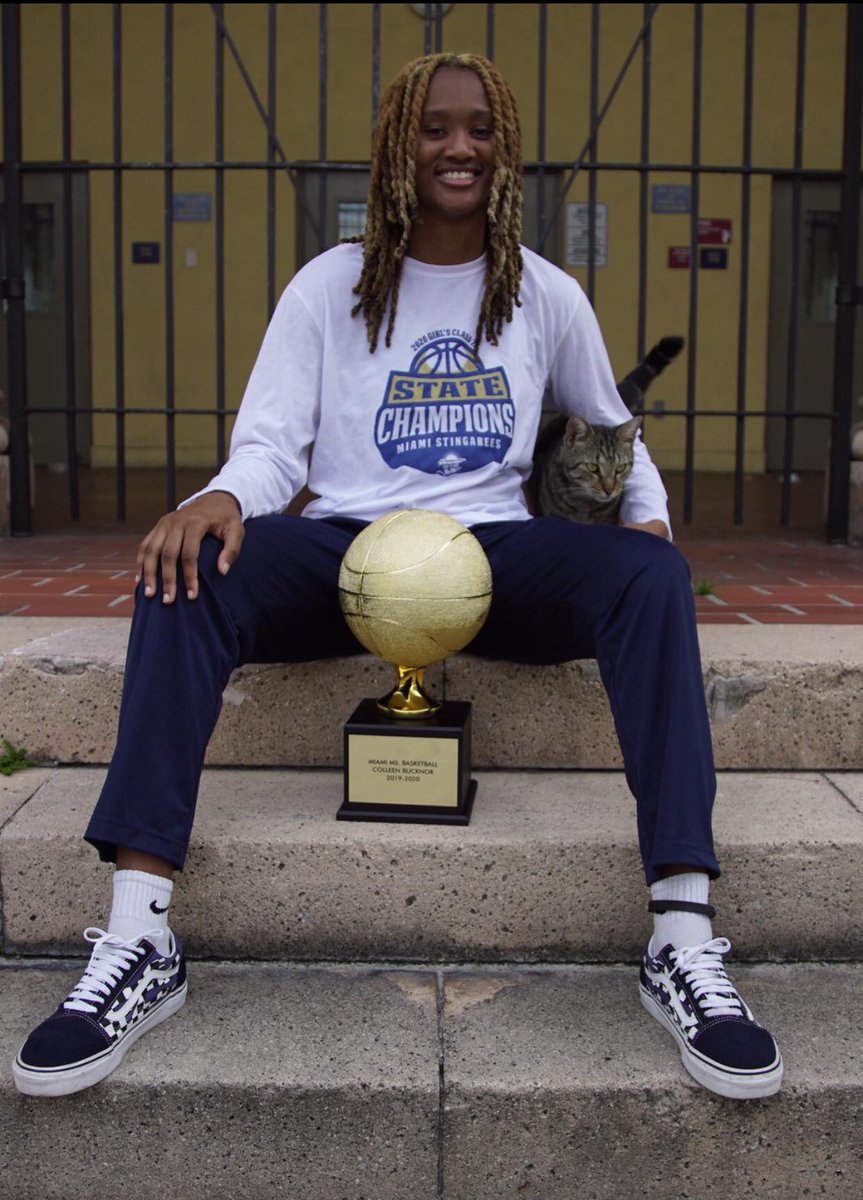 LadyStingsBball's tweet photo. 🎥 More Breaking News from your Lady Stings 📸📋🖋...
   Congratulations to C.Bucknor- @UCF_WBB signee for bring named @miamidadebb Ms. Basketball 🏆👏

#StingsFam
#MiamiHigh 

@miamiseniorhigh @colleen_bucknor @Boozer10 @JrOrBowlClassic @HeraldSports https://t.co/Tc3PmBuKBB