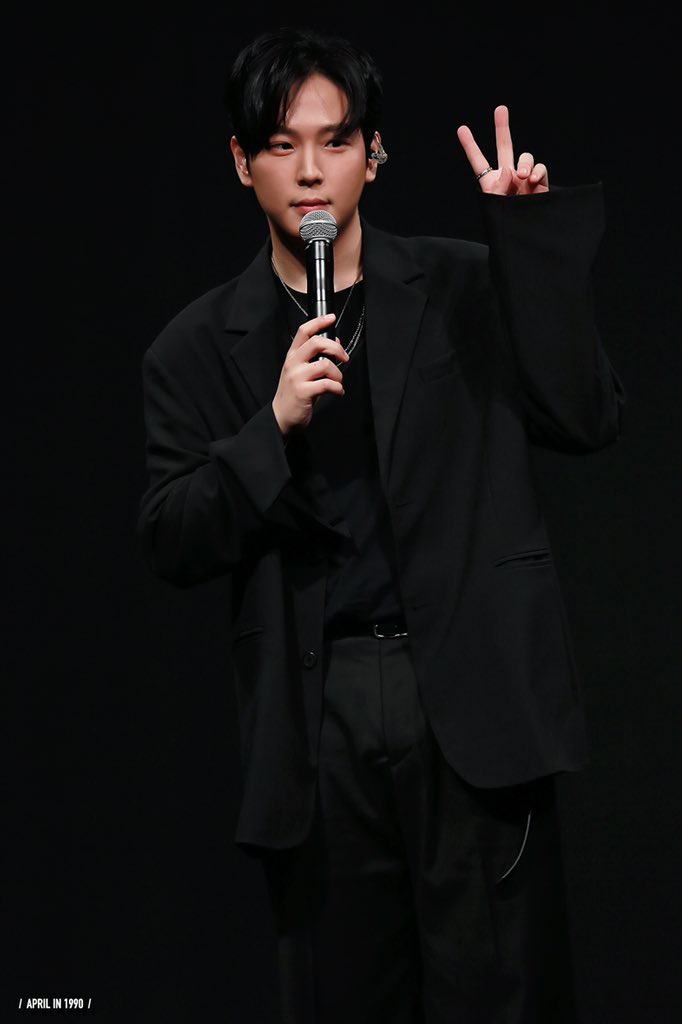 April_in_1990's tweet photo. @BAP_Himchan 오빠 생일축하해요❤ 🎂 #Himchan31stBirthdayEvent
#HappyHimJjangDay #힘찬 

다들 마스크😷잘 끼고 건강하세요 https://t.co/S422x7fNYf