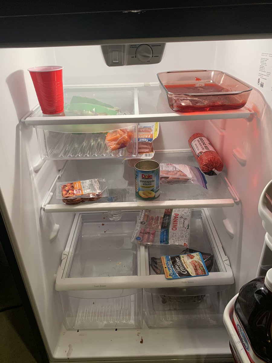 payemily_'s tweet photo. @pulte #TwitterFoodBank $lylababybugg didnt recieve a stim check &amp; living on my own at 19..  job let me go https://t.co/LwjinjYf8l