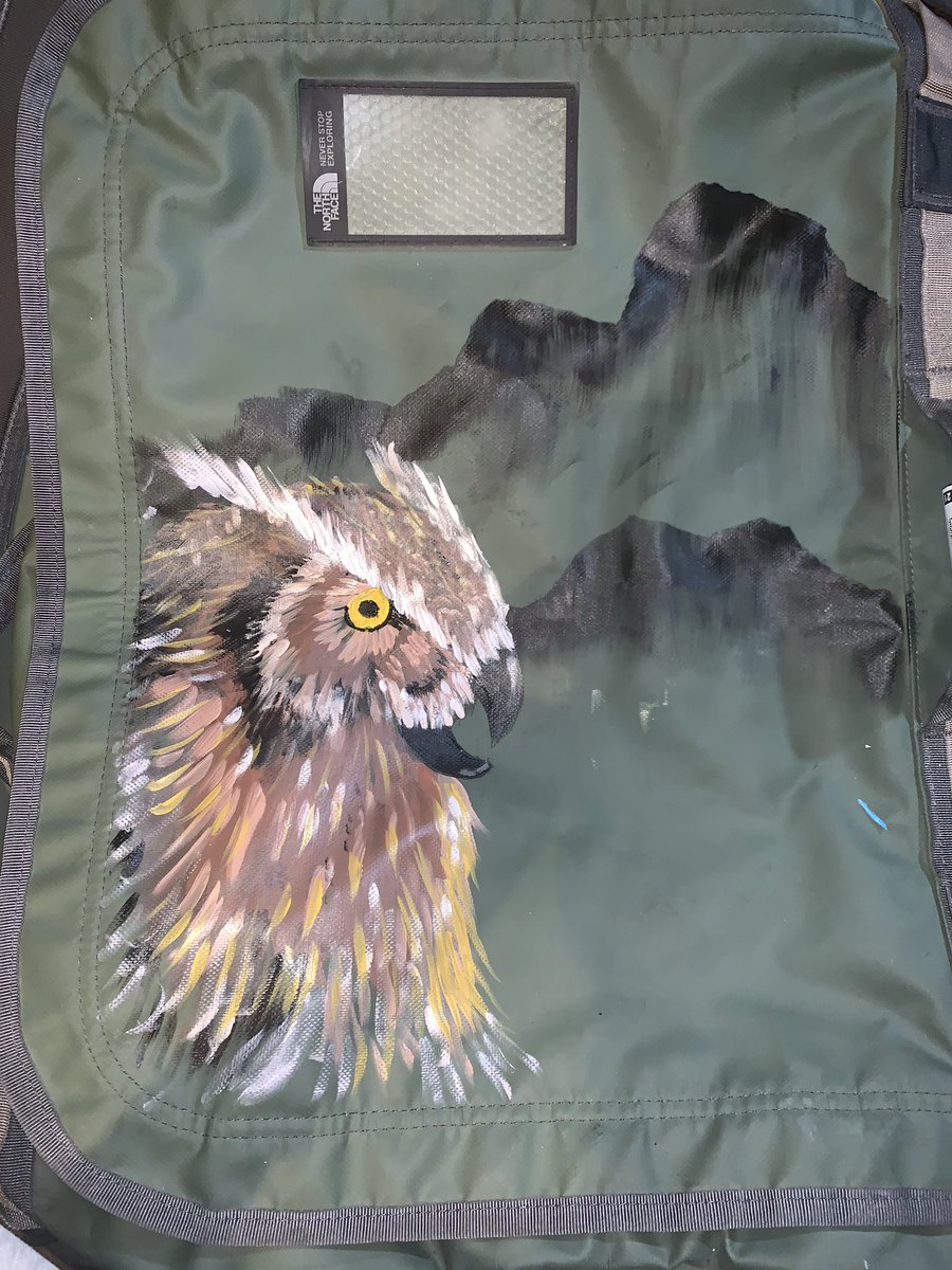 m7md2hami's tweet photo. Customised products hand-painting for order contact me..
Instagram: 2hamiii 
#painting #bag #owl #custom #Riyadh https://t.co/IcqPDMpuGr