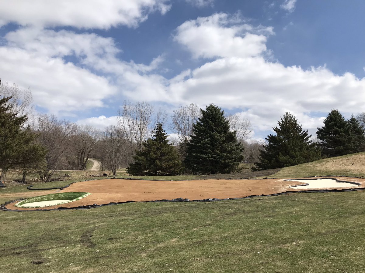 GGolfscapes's tweet photo. A great week of progress on our latest synthetic golf project! Can’t wait until Monday! #golfscape https://t.co/symY3l90vE