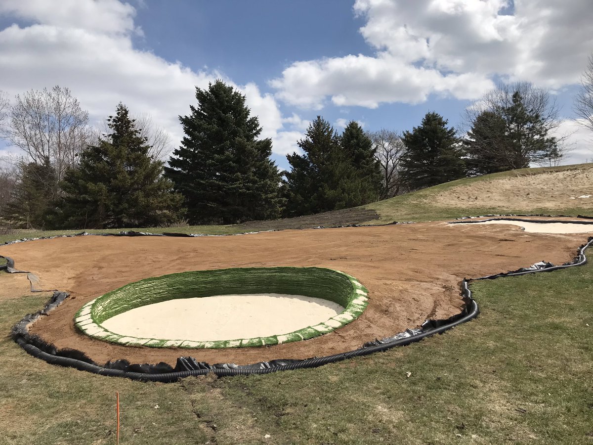 GGolfscapes's tweet photo. A great week of progress on our latest synthetic golf project! Can’t wait until Monday! #golfscape https://t.co/symY3l90vE