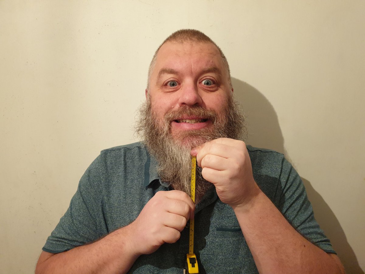 SJA_Tony's tweet photo. Here are the pics to show just how long the beard is. I'm now looking at whether I should live stream the shave. #ShaveForStJohn #MySJADay #StJohnAmbulance #SJApeople #TeamSJA https://t.co/HGeIH2ow0c