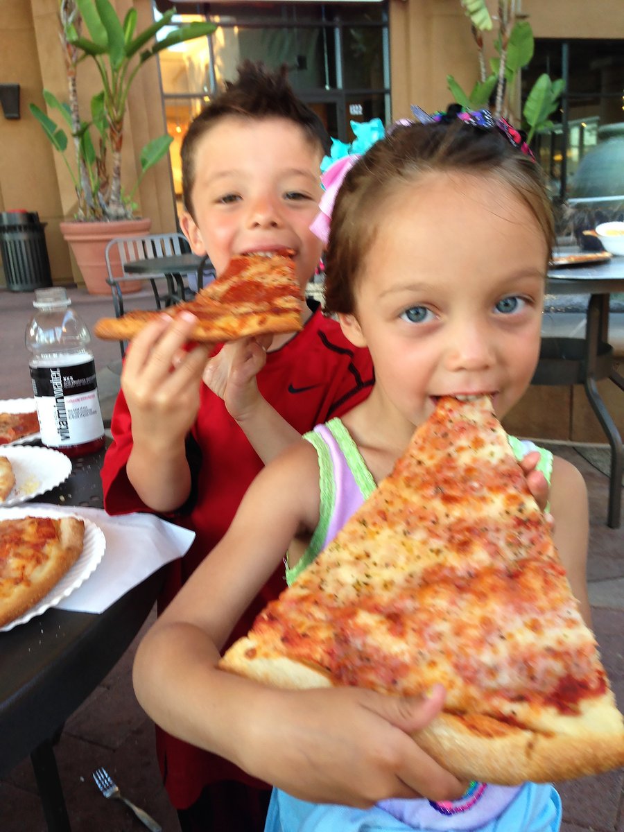 RussoNYPizzeria's tweet image. Here's a stellar deal that will please you and the kiddos!
👉🏼 Buy ANY large specialty pizza and get a medium cheese for free! 📞 Call your local store to start your order!

#freedelivery #nocontactdelivery #contactfreedelivery #takeout #curbsidepickup #pickup