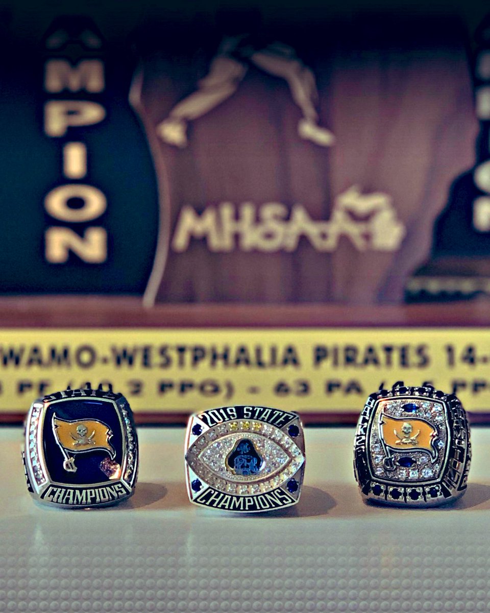 PWGRIDIRON's tweet photo. Unfortunately there was no ring ceremony this year. But today the 2019 state champions received their rings individually. 

💍 Team 59
💯 Only Undefeated Team in 11 Man
1️⃣ #1 Ranked Defense in Michigan
🇺🇸 Ranked Top 50 Nationally https://t.co/XytjrVqe7r