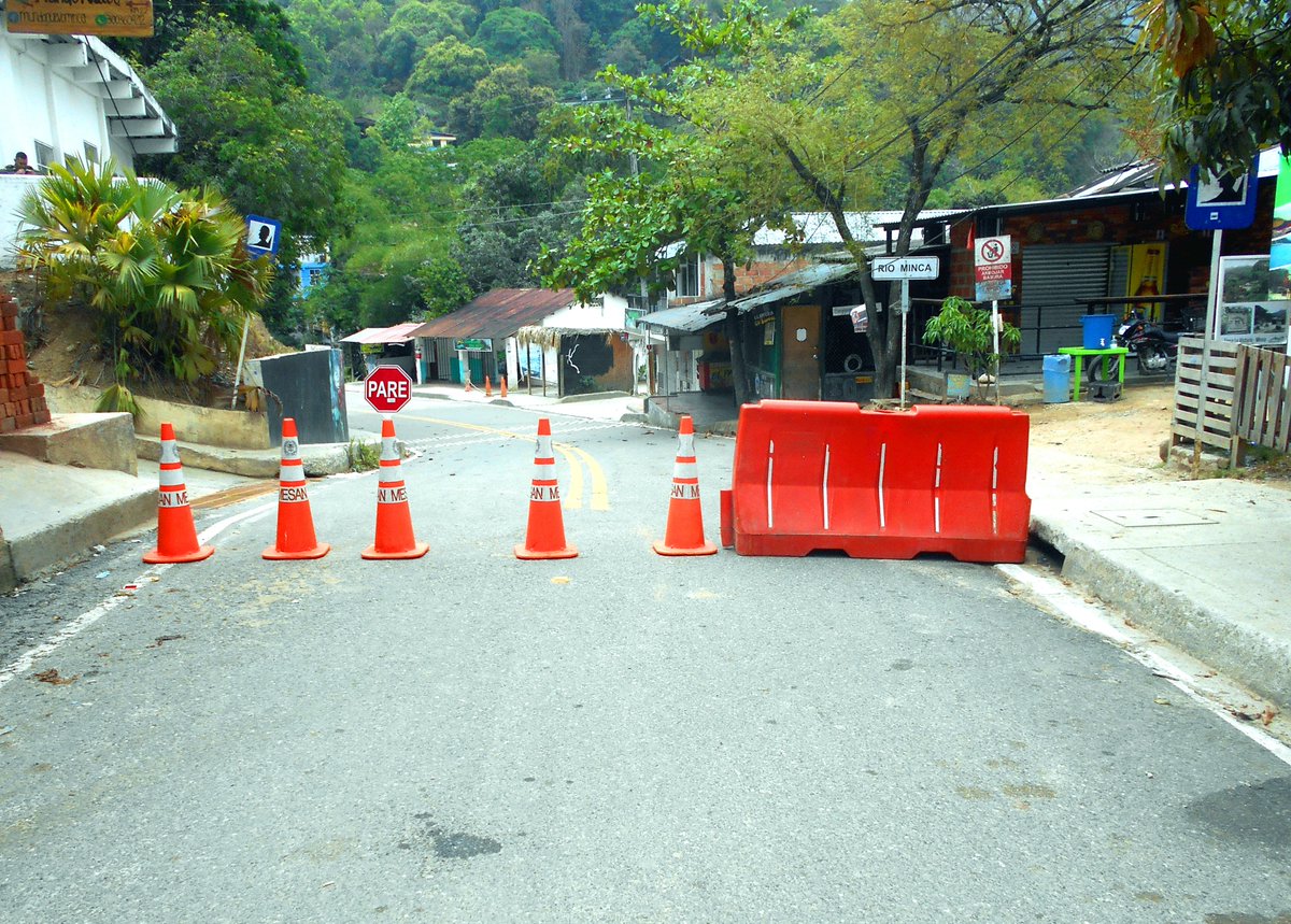 johnlundin's tweet photo. My little town of Minca, #Colombia, is on total lock-down this weekend. And unlike the #FloridaMorons no one here is complaining - it's working. There have been no cases of #coronavirus in the Minca area. None. There is only one road into town, so isolation is relatively easy. https://t.co/CvmwEV5sJ1