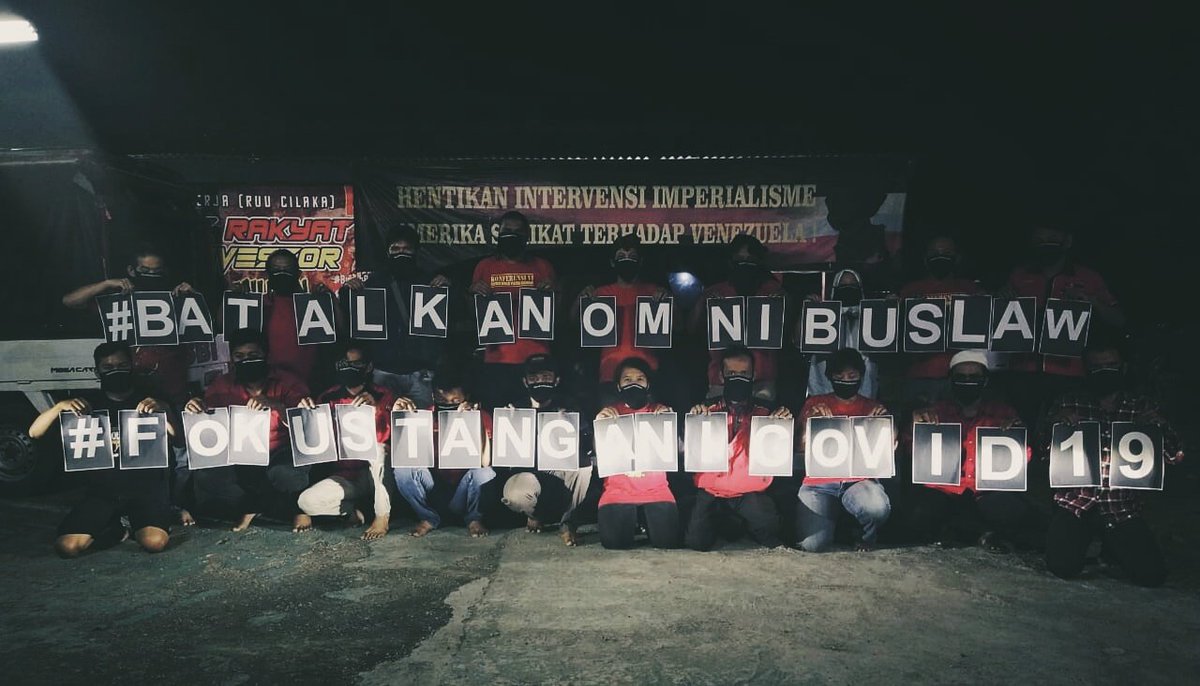KasbiIndo's tweet photo. MUDA BERANI MILITAN! 
#BatalkanOmnibusLaw
#FokusTanganiCOVID19
@DPR_RI @unang_sunarno @redmonsky @EkaPangulimaraH @AndiePeci @ifanibrahim24 https://t.co/k0ciO2uo0f