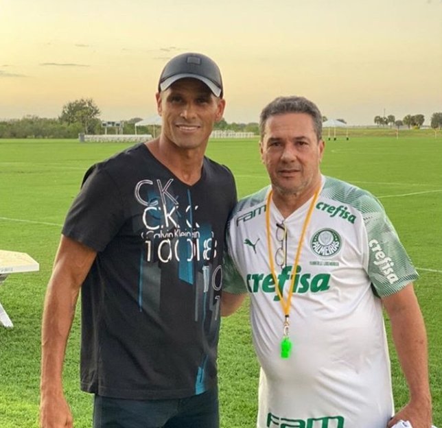 sep_verde's tweet photo. A LEGENDA É COM VOCÊS... https://t.co/74Mdebx8QL