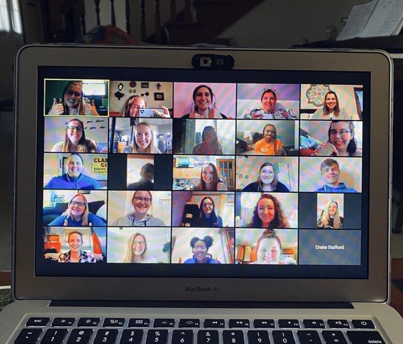 Kudos to our Beta Lambda chapter for hosting their spring initiation ritual virtually this week! And welcome to all our new brothers! 💙💛 #aporegionh #spotlightsaturday