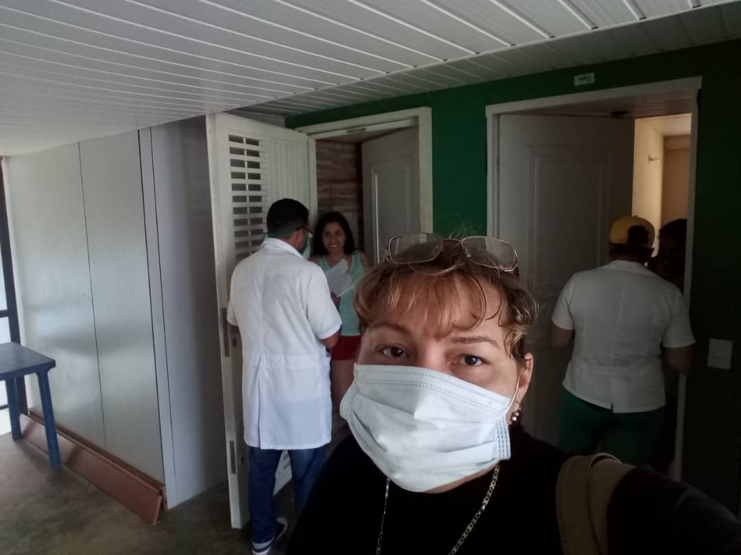 labendicionded8's tweet photo. Jornada de pesquisas del coronavirus con los médicos cubanos en la Bendición de Dios en compañia del somos venezuela del urbanismo. #COVID-19. #NicolasMaduroMoro. #DiosdadoCabello. #Luisjosemarcano. https://t.co/lKq81T1yoV