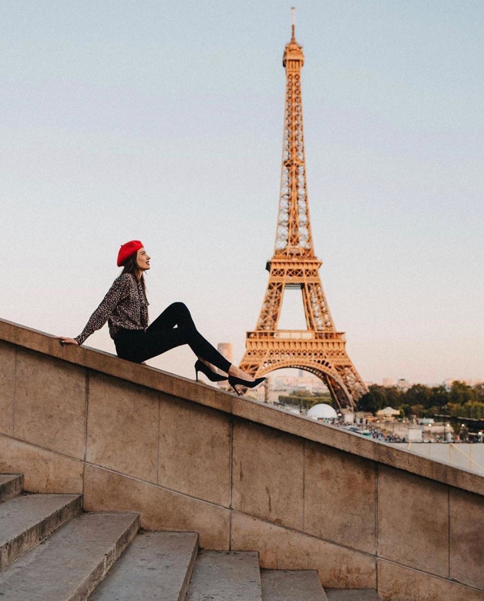 Today we're featuring our #remotewoman of the day: @blissfulglory
Location: #Paris, #France