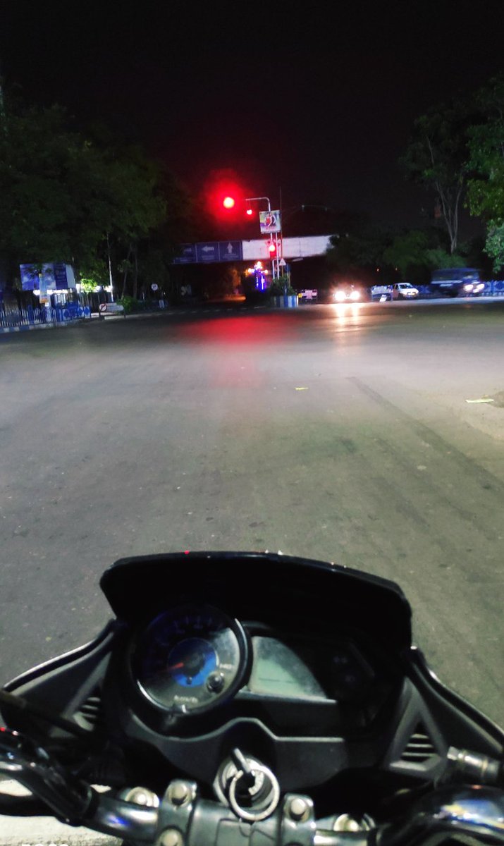 PopsUpTech's tweet image. Lockdown.