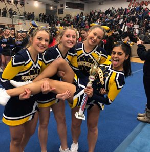 TruckerCheer's tweet photo. Some of our #truckercheer alumni are sharing #tryoutips!
@mariarod850 Class of 2019 Reminds everyone that Facials are important! πππ #squadup https://t.co/bliwPdxKM7