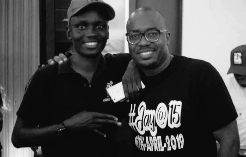 enock_mwesigwa1's tweet photo. Mans like @MadMudokolo repping Almost Famous, @derrickfiles for Gong Djs.
Nabatalina brand @alzaidvictor @Jude_Mugabi 💀😂😂😂
#JayAt16 https://t.co/qikC8Lg6UF