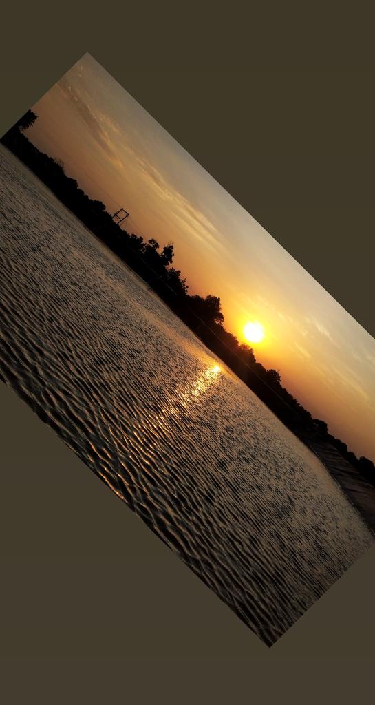 Rahulvidhate12's tweet photo. #farm #farmlife #sunset #beautifulclimate #naturelovers @NaturelsLit @NatGeoPhotos 🔥💯✨🏠 https://t.co/tuqmqMcwLf