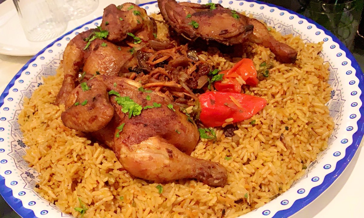د لمياء البراهيم Pa Twitter البخاري هو كبسة جزر لكن مافيها طماطم وفيها طعم حلاوة الزبيب مع القرفة هذه للكشنة للرز بصل تذبلوه بالزيت ثم الدجاج ثم الجزر والصلصة والبهارات ذات الرائحة الطيبة