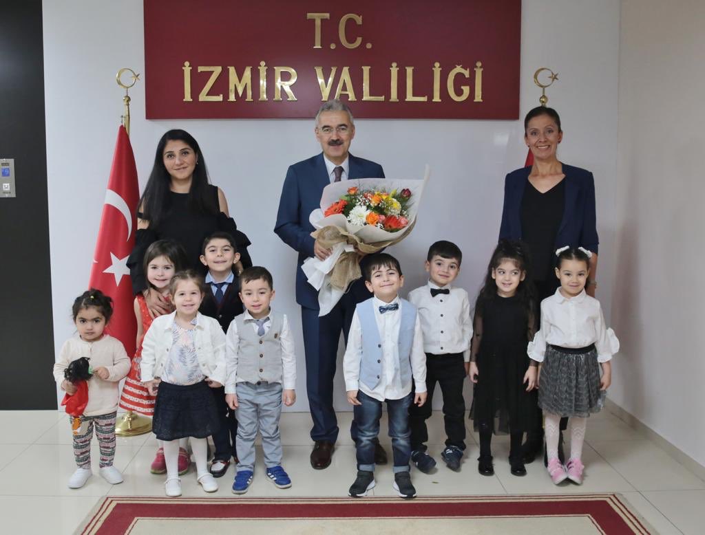 Birlikte mutluluk şarkıları söyleyeceğimiz günleri özledik.
#okulumuözledim
<a href="/tcmeb/">Millî Eğitim Bakanlığı</a> <a href="/ziyaselcuk/">Ziya Selçuk</a> <a href="/yahsiomer/">Dr. Ömer YAHŞİ</a>