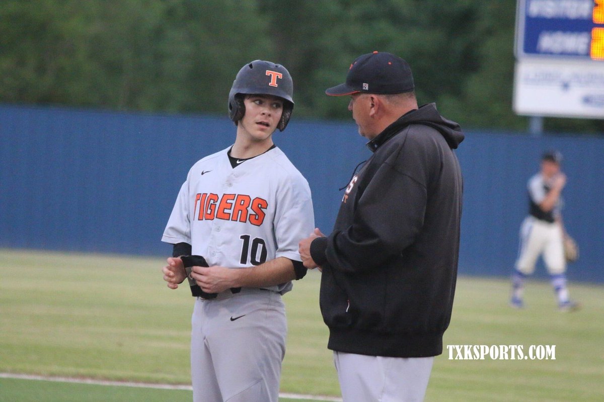 michaelsik10's tweet photo. These past 3 1/2 years at Texas High came to an odd end but I have made many memories and friends that I will forever cherish. On to the next           10 out https://t.co/AU8mSu7EhL
