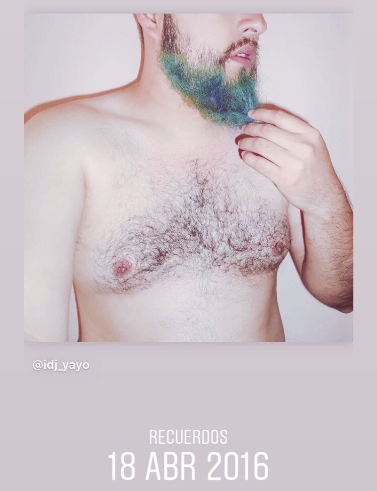 idj_4ever's tweet photo. Disfrute mucho tener mi barba de color que me dan ganas de volver a pintarla 
#colourbeard https://t.co/RP1KL9FnBr